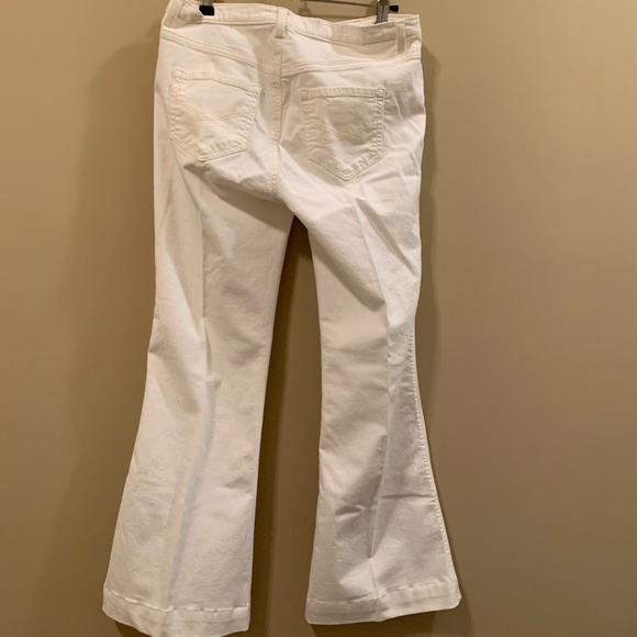 VINTAGE WHITE FLARE JEANS - SIZE 27 (4) - Picture 4 of 8